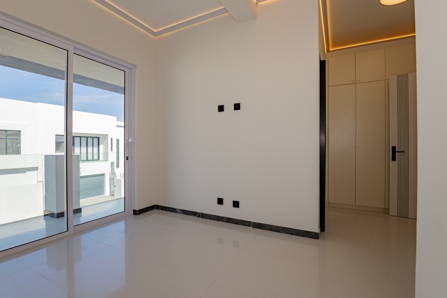 4 Bedroom Property for Sale in Sandown Western Cape
